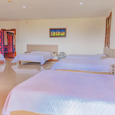Hotel Arrayanes Del Quindio Montenegro Exteriör bild