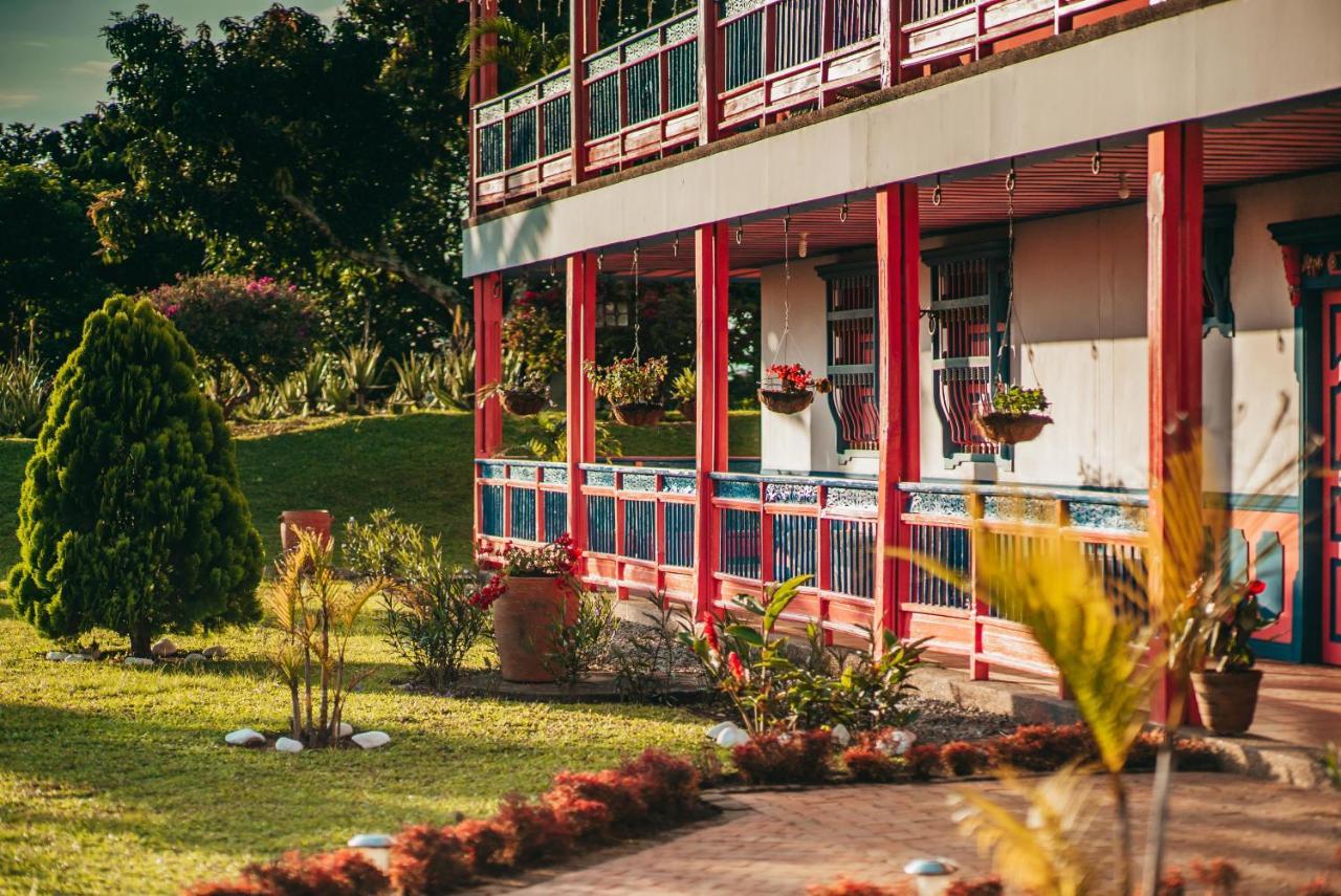 Hotel Arrayanes Del Quindio Montenegro Exteriör bild