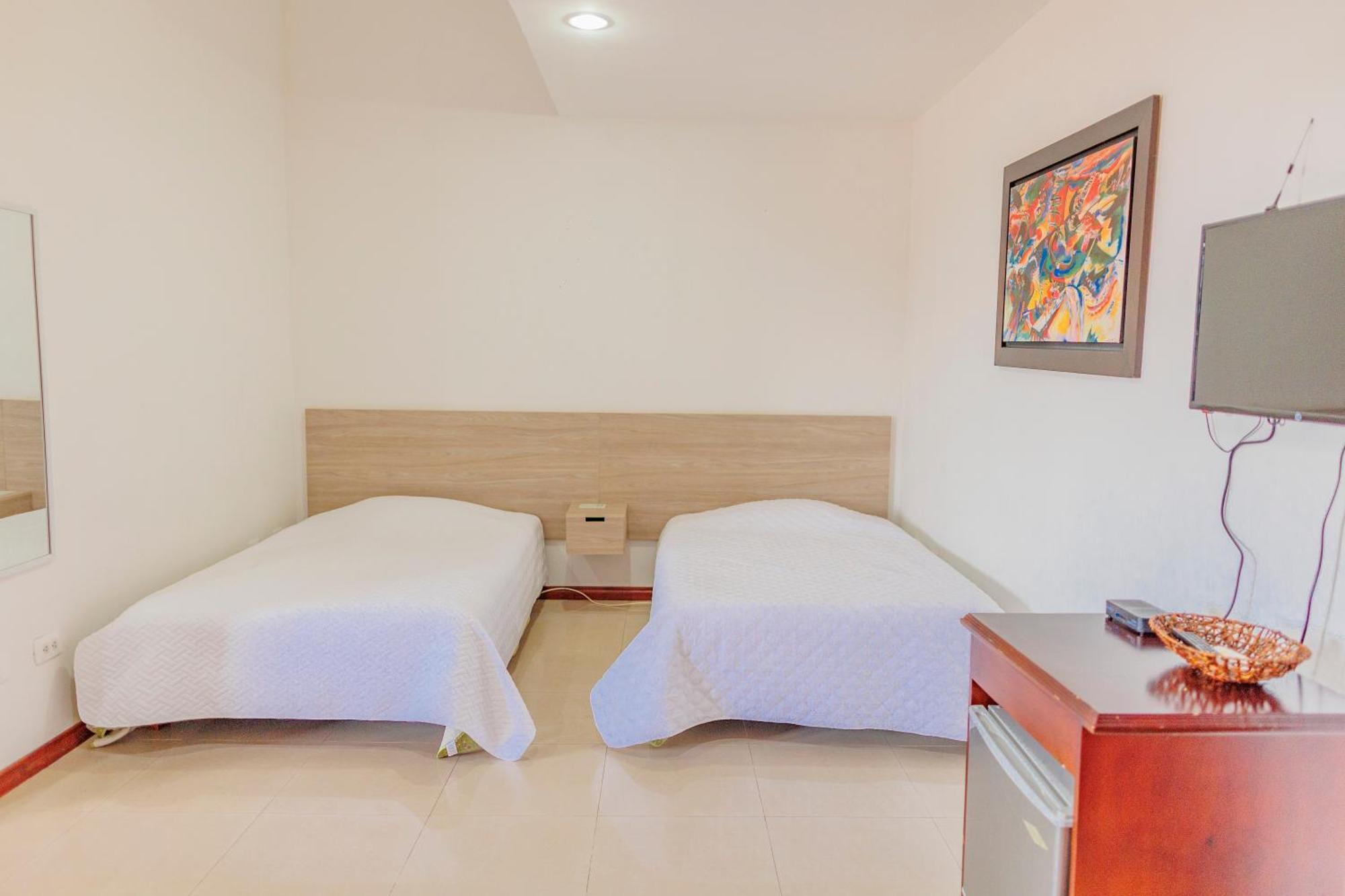 Hotel Arrayanes Del Quindio Montenegro Exteriör bild