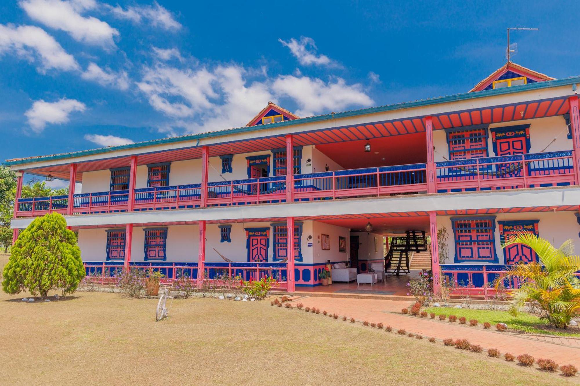 Hotel Arrayanes Del Quindio Montenegro Exteriör bild