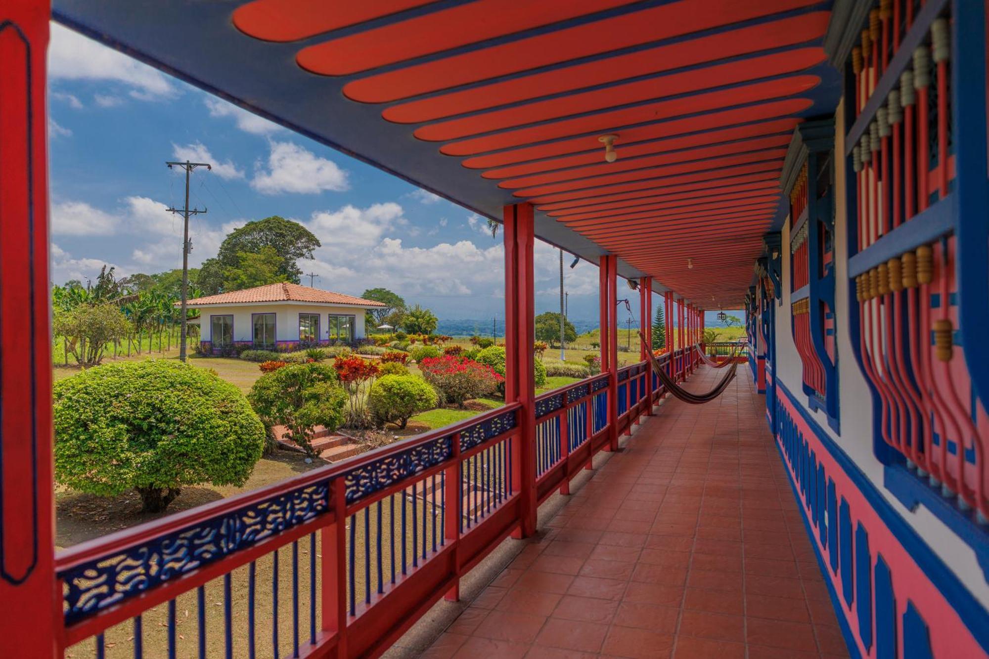 Hotel Arrayanes Del Quindio Montenegro Exteriör bild