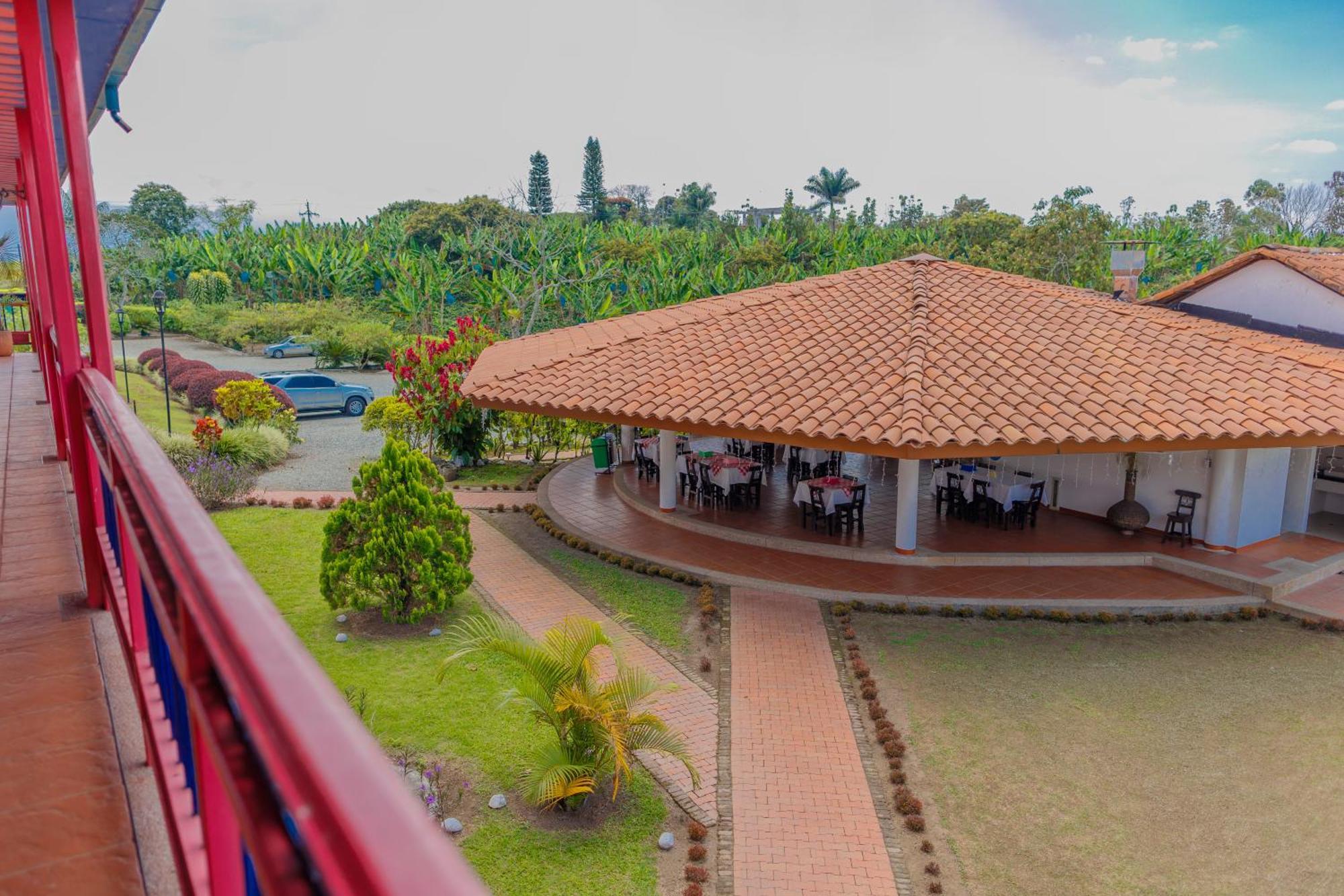 Hotel Arrayanes Del Quindio Montenegro Exteriör bild