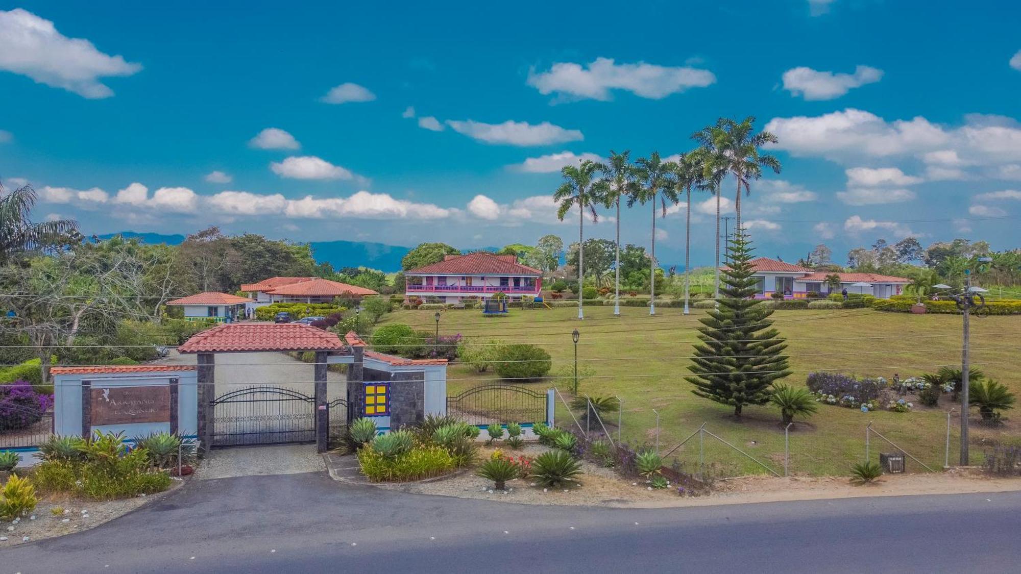 Hotel Arrayanes Del Quindio Montenegro Exteriör bild
